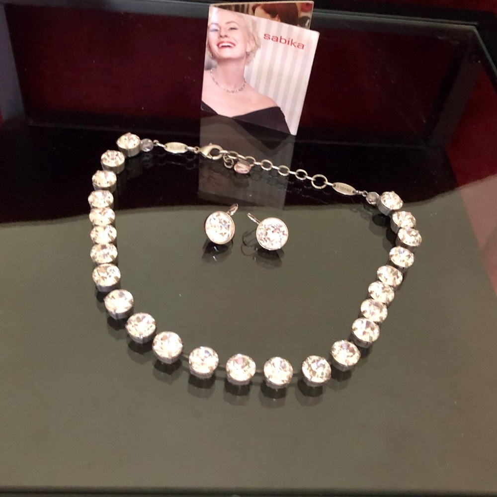 Stunning Sabika Classic Choker and Earrings